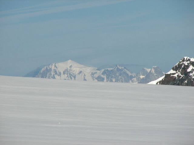 V dlce na ns vykukuje Mont Blanc